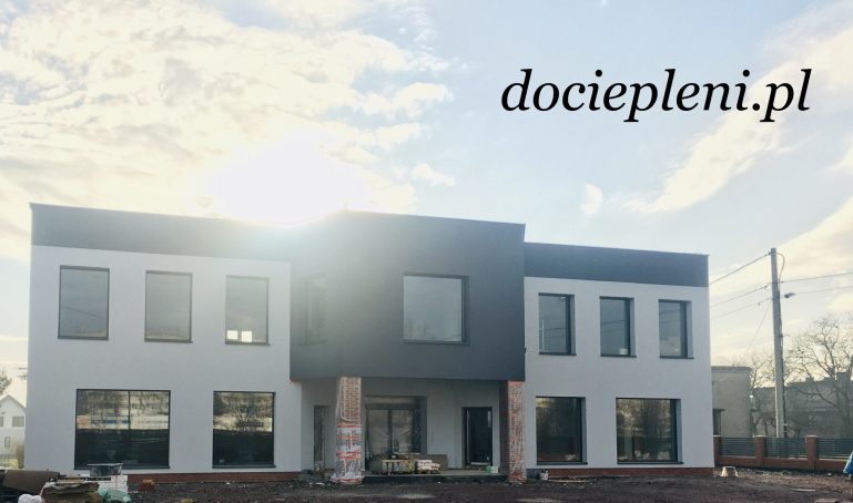 976F76F6-512F-44E5-813A-DB2D6F9D57AD