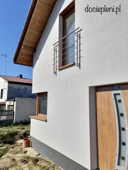 2AFB694E-9B9F-4A81-951B-9A68D2D26597