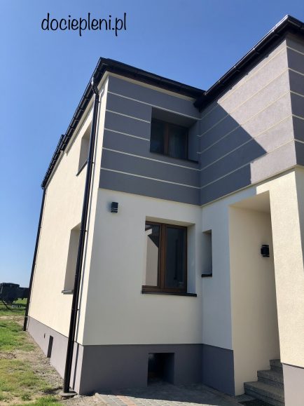 94DCA30B-32A8-4B01-9A7F-9A5E4457BDCA