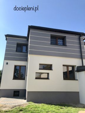 CD8D31E9-077D-4D6E-9CB3-7C0E81C06C7A