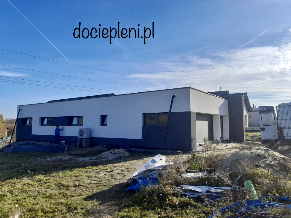 4A1A5A20-9B2B-4268-B52A-88EB0619DCC4