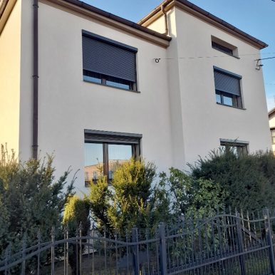 05251025-028A-420B-BBBC-5B25351332D2